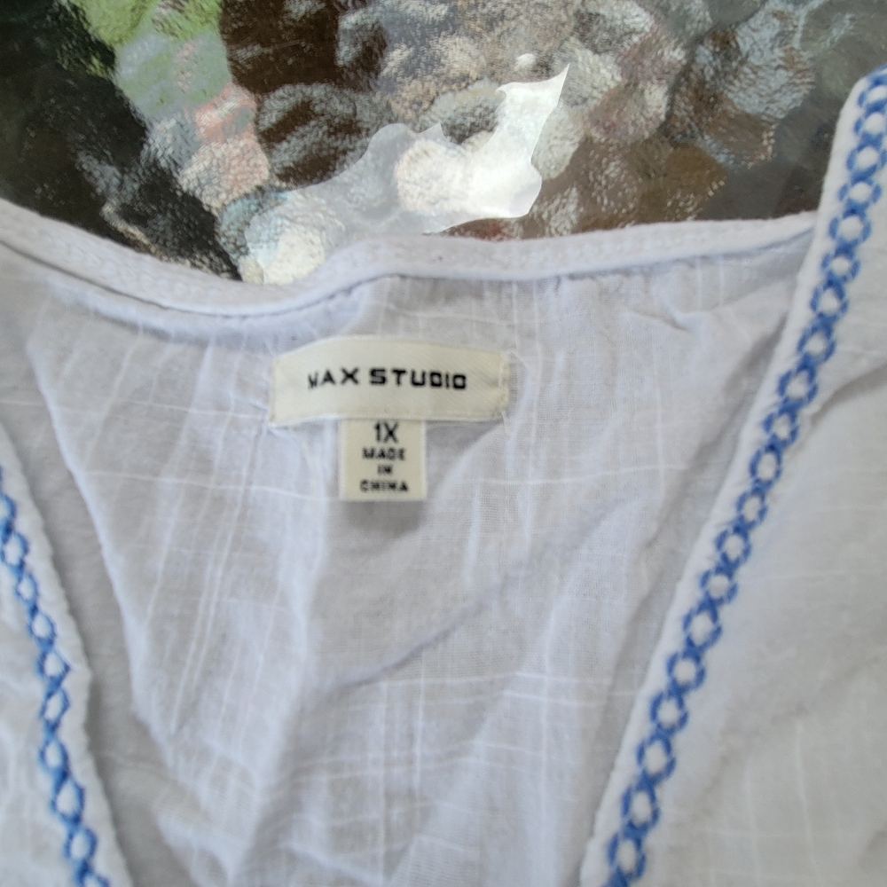 Max Studio White Kimono 1X Blue Embroidery - Picture 2 of 4